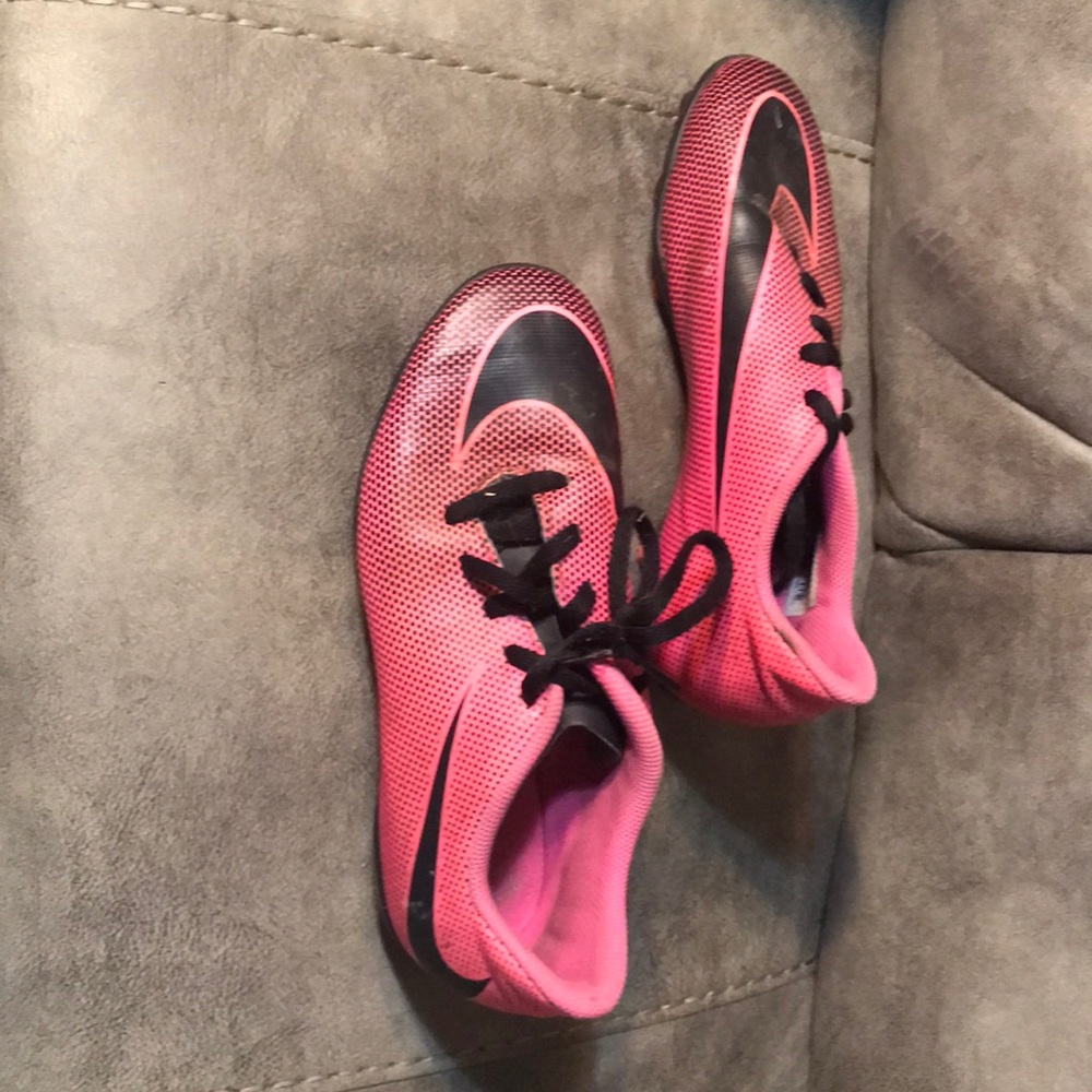Nike Youth Soccer Cleat